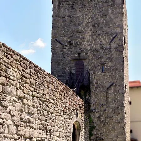 Medieval Tower Lungarno Your Wedding In Tuscany Villa Pratovecchio